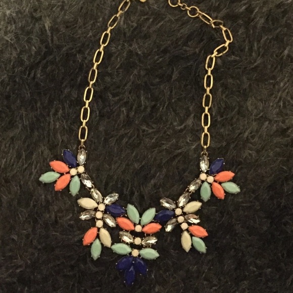 NWT J Crew Statement Necklace - Picture 2 of 3
